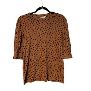 Spotted short sleeve blouse